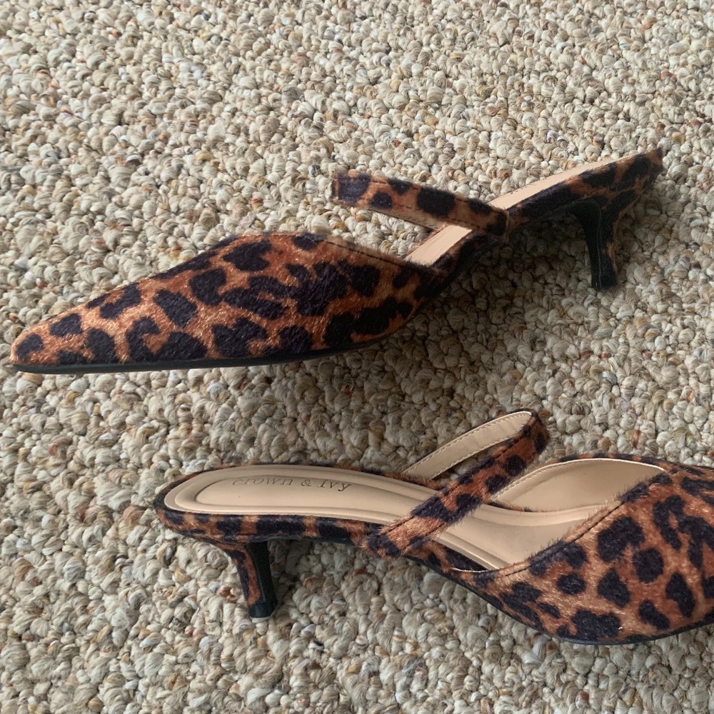 Gorgeous Leopard Mules pointed comfy upper and pl… - image 2